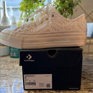Converse Women's Cream Lace Sneakers